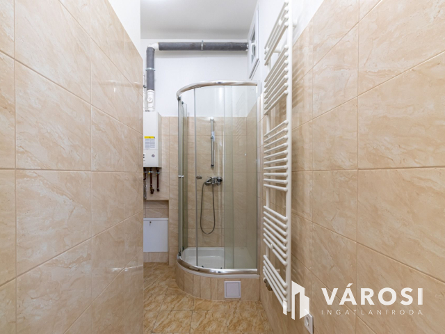 Többgenerációs, 4 lakásos családi ház a X. kerületben Eladó!