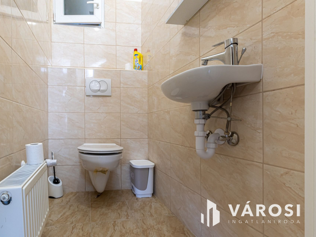 Többgenerációs, 4 lakásos családi ház a X. kerületben Eladó!