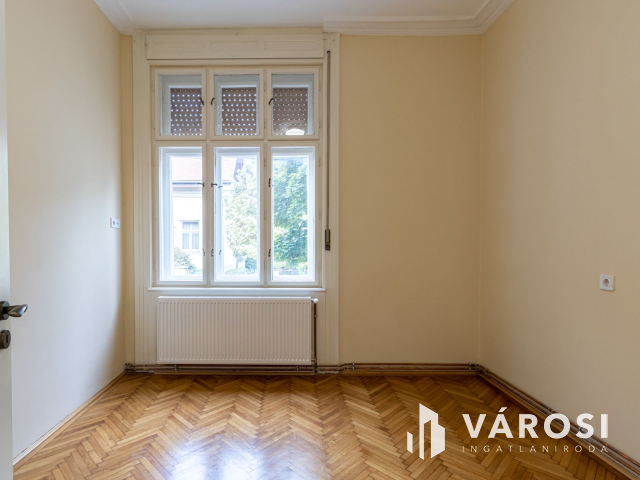 Többgenerációs, 4 lakásos családi ház a X. kerületben Eladó!