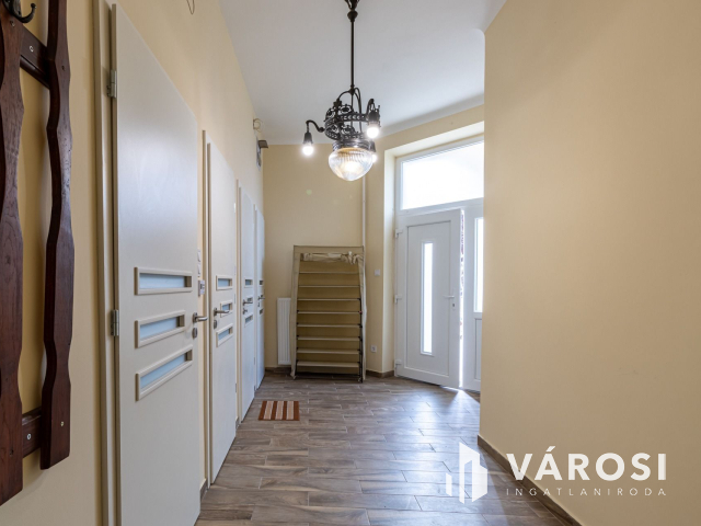 Többgenerációs, 4 lakásos családi ház a X. kerületben Eladó!