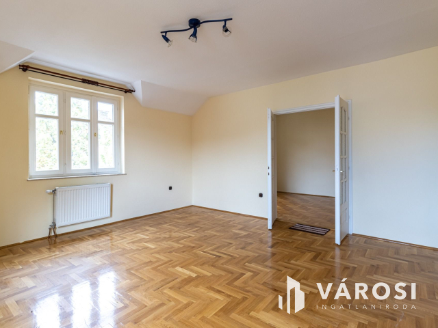 Többgenerációs, 4 lakásos családi ház a X. kerületben Eladó!