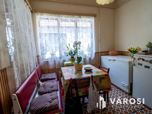 2 generációs ház a belváros közelében