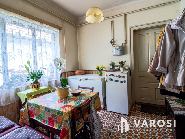 2 generációs ház a belváros közelében