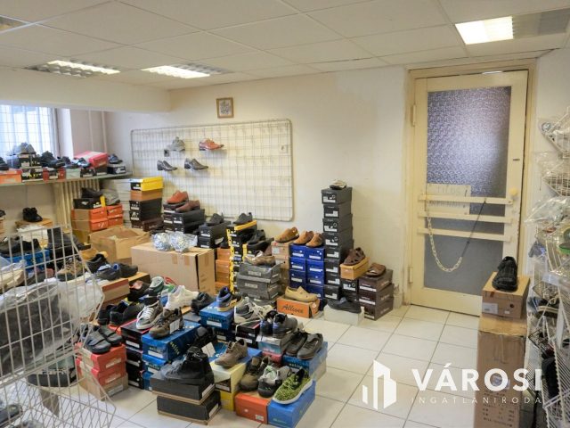 Remek elhelyezkedéssel üzlethelység Székesfehérváron!