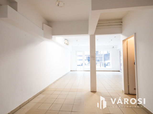 Eladó üzlethelyiség a legjobb helyen