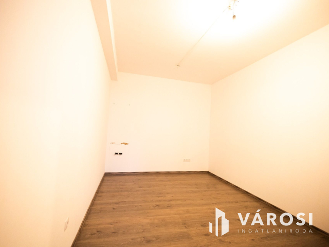 Eladó üzlethelyiség a legjobb helyen