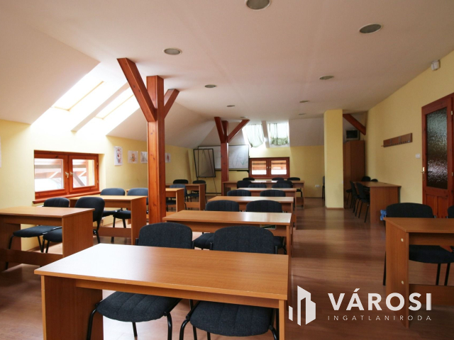 Befektetésre alkalmas irodaház eladó!