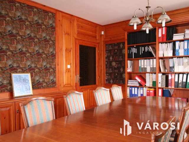 Befektetésre alkalmas irodaház eladó!