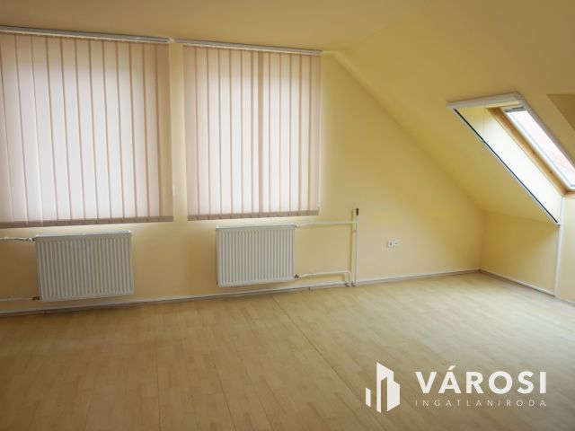 Fiatalos irodaház hosszú távra kiadó!