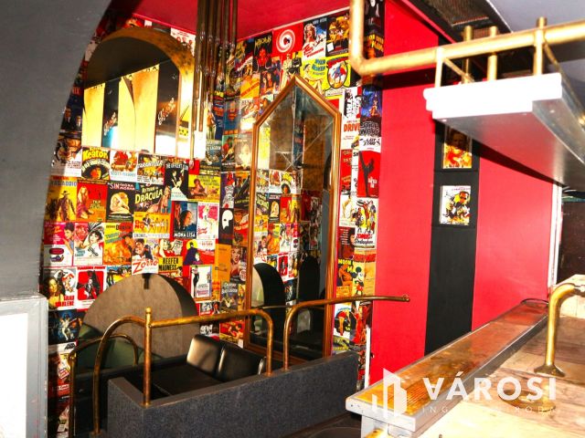 Körmend főterén,befektetőnek, vendéglátó egység kiadó-eladó