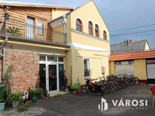 Körmend befektetőnek társasház,Rába vendégház,21szoba eladó