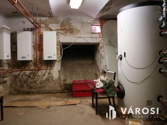 Körmend befektetőnek társasház,Rába vendégház,21szoba eladó