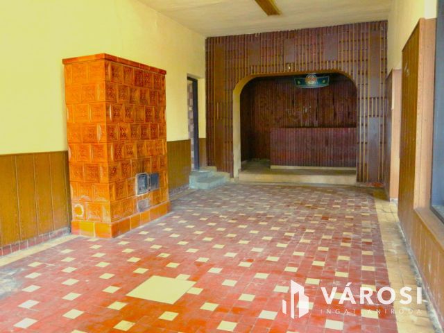 Szentgotthárd-Zsida régi ital-vegyesbolt befektetőnek eladó