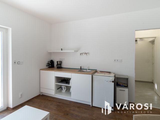 Két ingatlan egy telken, különleges lehetőség