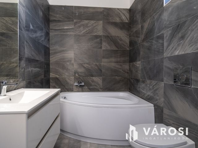 Gyönyörű lakás Siófok új építésű lakóparkjában