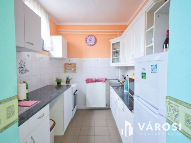 Vásárhelyen ipari ingatlan kiadó