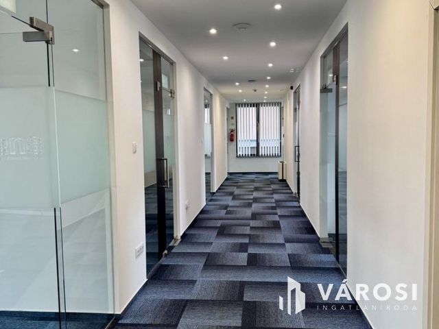 Debrecen legszebb, legjobb, irodakomplexumában kiadó irodák!