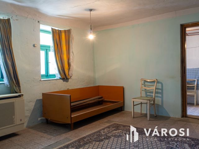 Dávodon tornácos sváb ház eladó