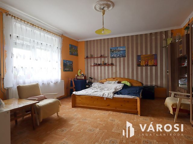 Recsk csendes utcájában részben felújított családi ház eladó