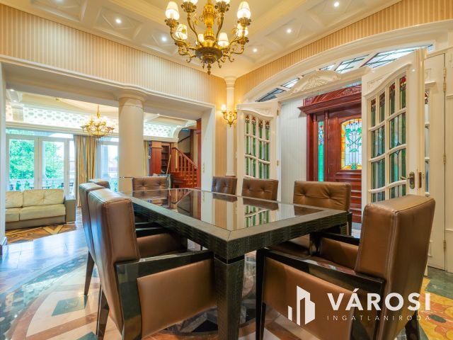 Exkluzív Villa a Rózsadombon