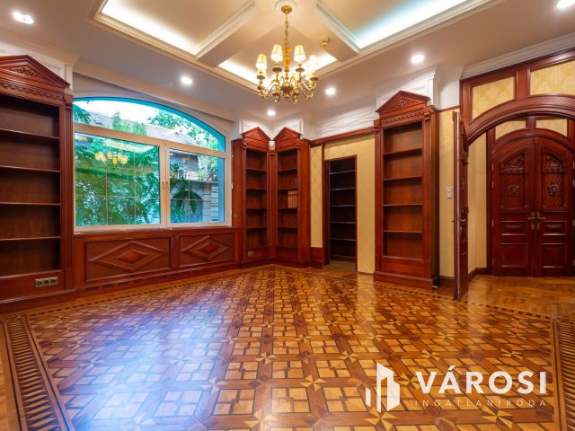 Exkluzív Villa a Rózsadombon