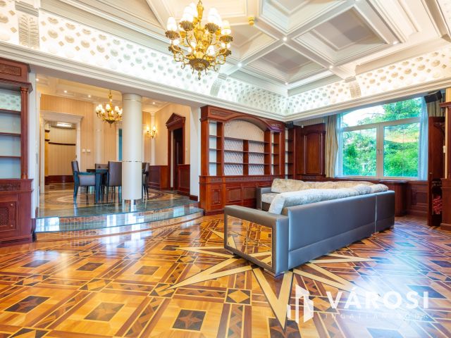 Exkluzív Villa a Rózsadombon