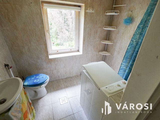 Budakeszi Nagyszénászug területén családi ház!