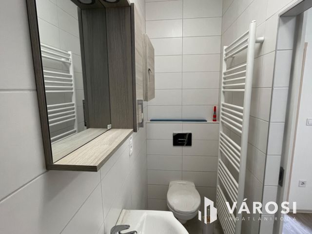 Debrecen 2 generációs, teljes körűen felújított ingatlan!