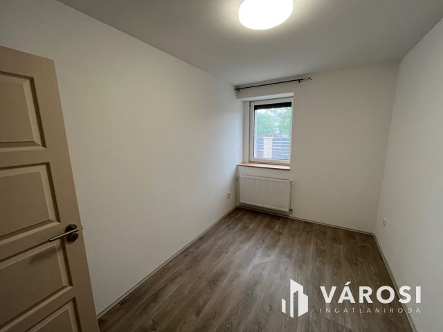 Debrecen 2 generációs, teljes körűen felújított ingatlan!