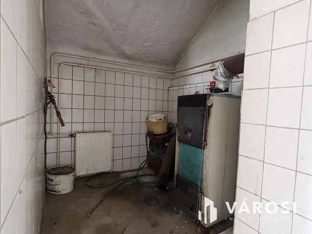 Üzemre, telephelyre vagy raktárra van szüksége? Megtalálta!