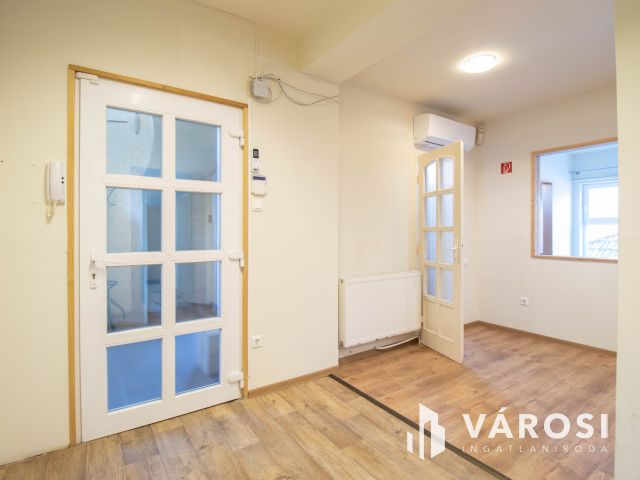 50 m2-es berendezett, klímás iroda kiadó a 18. kerületben