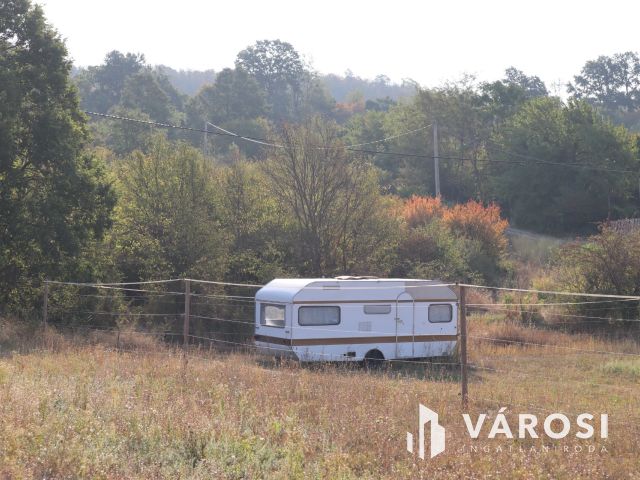 Fantasztikus panorámás telek Kerekiben eladó