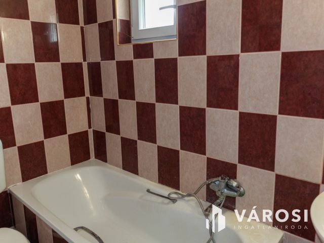 Zártkerti Családi ház Sándorfalván