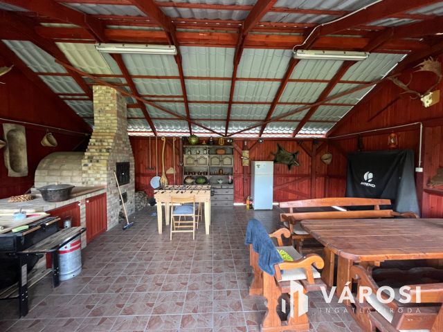 Jó helyen, jó ingatlan, jó vállalkozásnak!!!