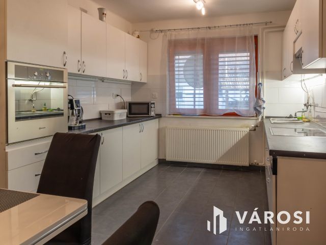 Stílusos, felújított családi ház Orosházán