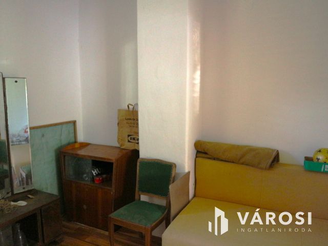 Ivánc,Őrség,csendes helyen,3szobás,felújítandó ház eladó