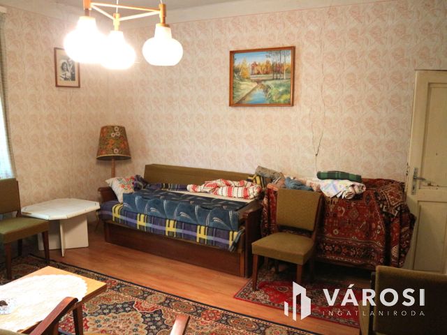 Ivánc,Őrség,csendes helyen,3szobás,felújítandó ház eladó