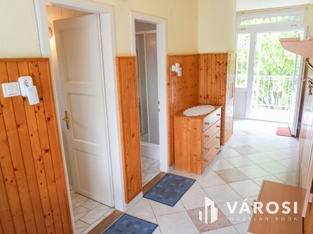 Saját szállodát vagy méretes családi ház érdekelné Siófokon?