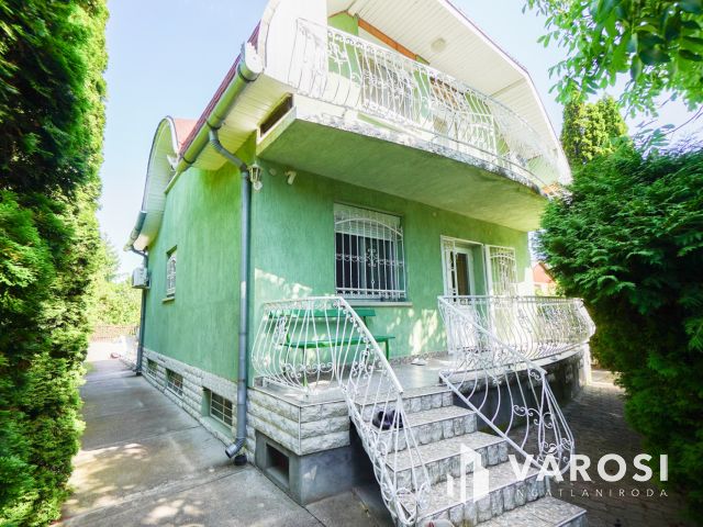 Saját szállodát vagy méretes családi ház érdekelné Siófokon?