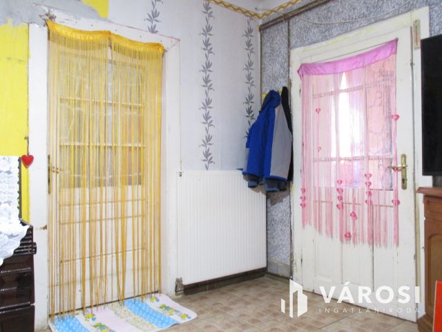 Parasztház eladó Érsekvadkerten