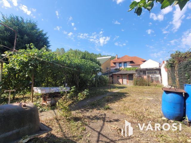 Kertvárosi családi ház