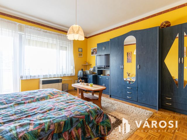 Két szintes családi ház nagy garázssal Egerben!