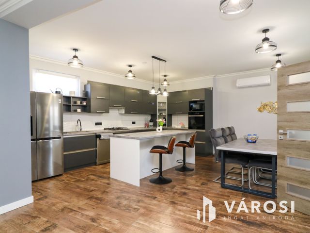 Felújított, működő apartman eladó