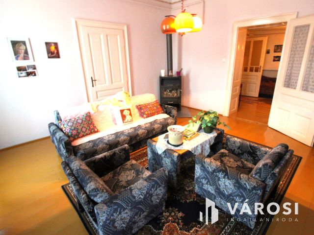 Otthon, kert és vállalkozás