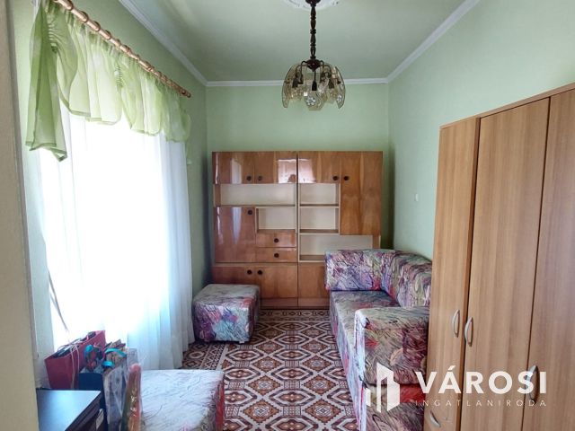 Debrecen Csapókerti lakható kis ház nyári konyhával