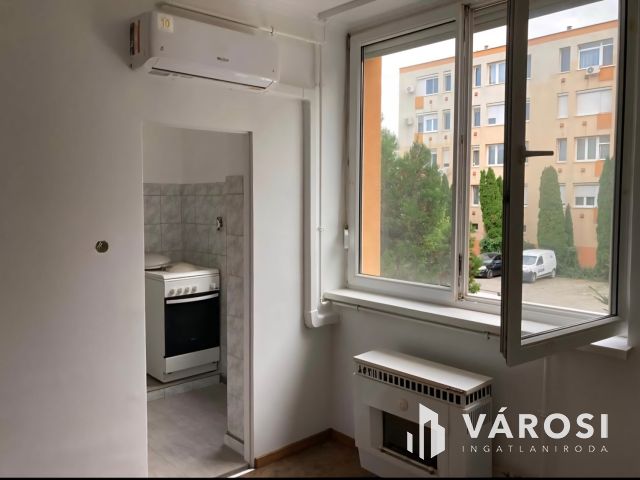 Felújított kislakás Tökölön