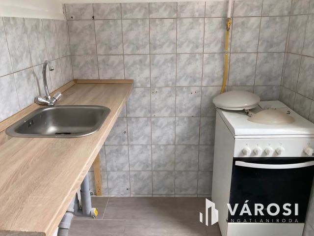 Felújított kislakás Tökölön