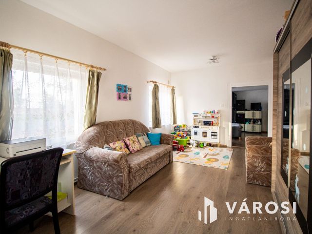 Felújított tanya Békéscsaba mellett,földdel együtt