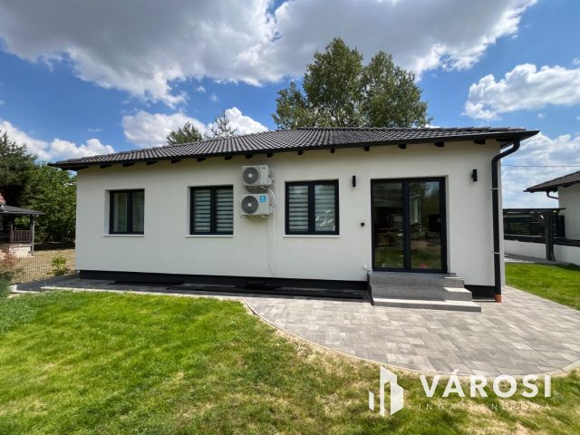 Újépítésű családi ház Galgahévízen!