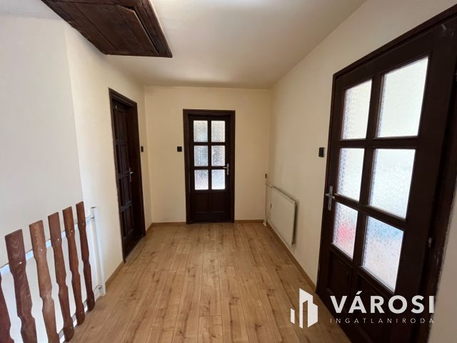 Debrecen Homokertben, Csendes Szép Utcában, Jó Ház Eladó!